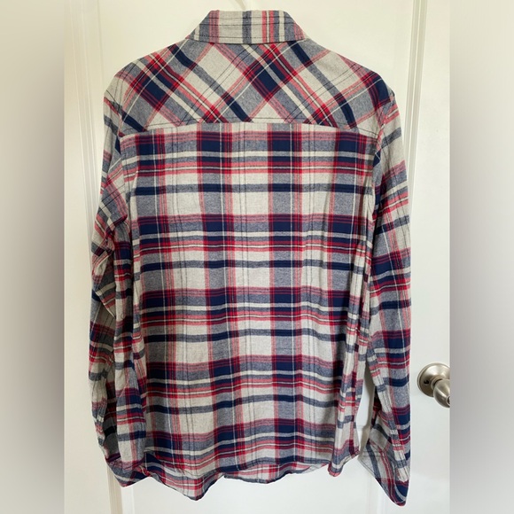 Men’s plaid button down - Picture 2 of 2